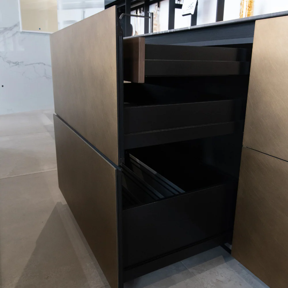 Valcucine Artematica Ex-Display Kitchen - Image 23