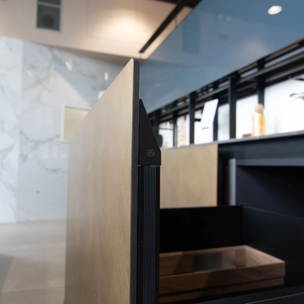 Valcucine Artematica Ex-Display Kitchen - Image 28