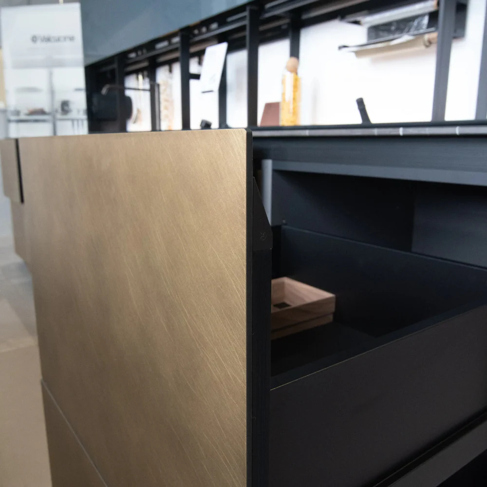 Valcucine Artematica Ex-Display Kitchen - Image 29