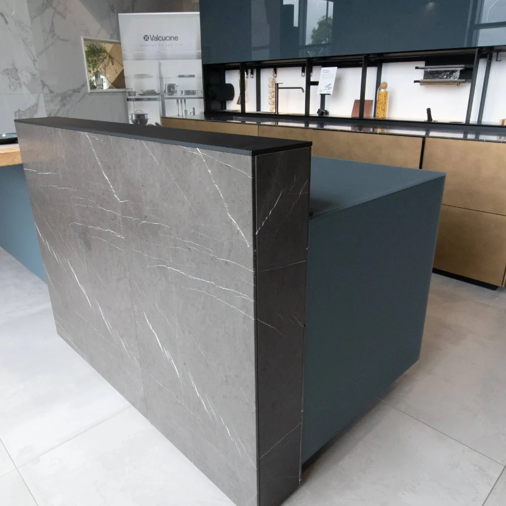 Valcucine Artematica Ex-Display Kitchen - Image 31