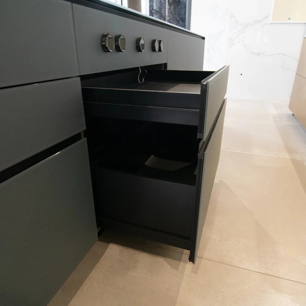 Valcucine Artematica Ex-Display Kitchen - Image 37