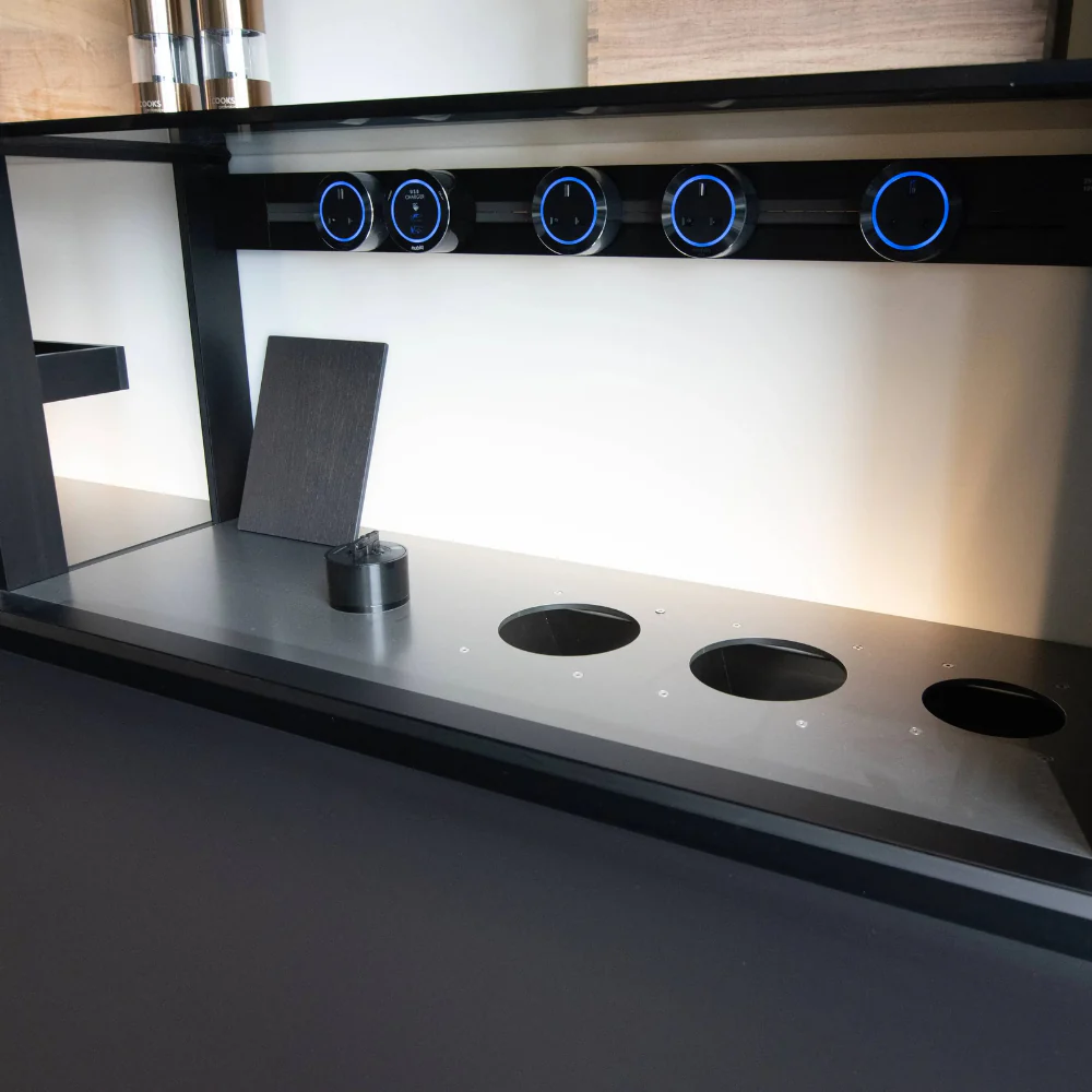Valcucine Genius Loci Ex-Display Kitchen - Image 17