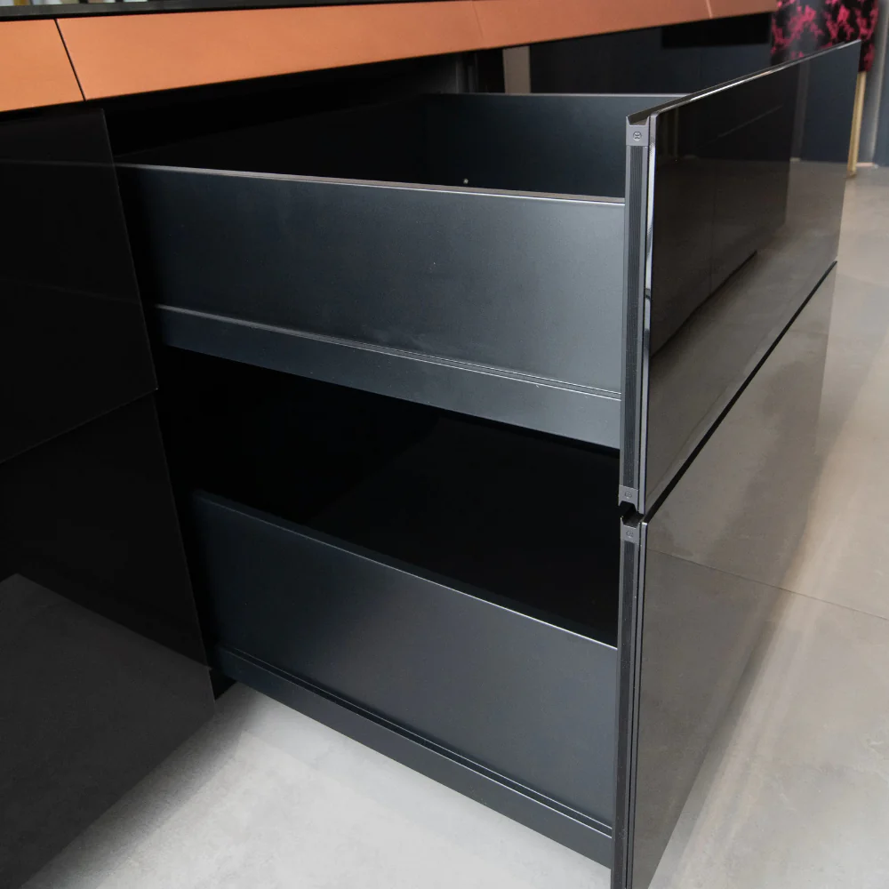 Valcucine Genius Loci Ex-Display Kitchen - Image 23